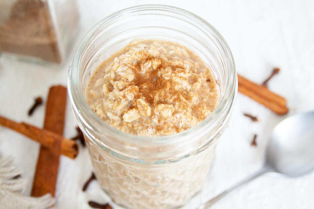 close up of jar with oats steeping in tea