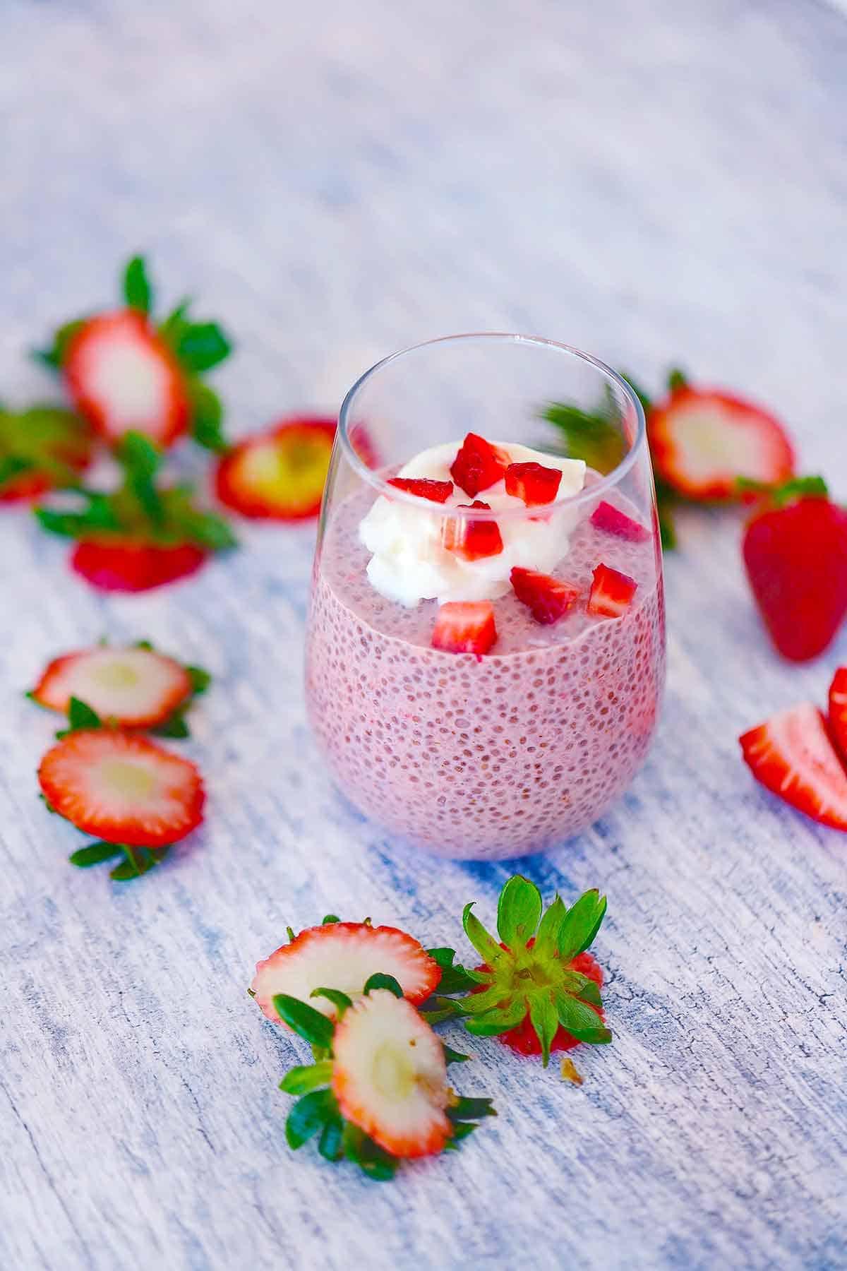 strawberry chia seed pudding smoothie in a glass