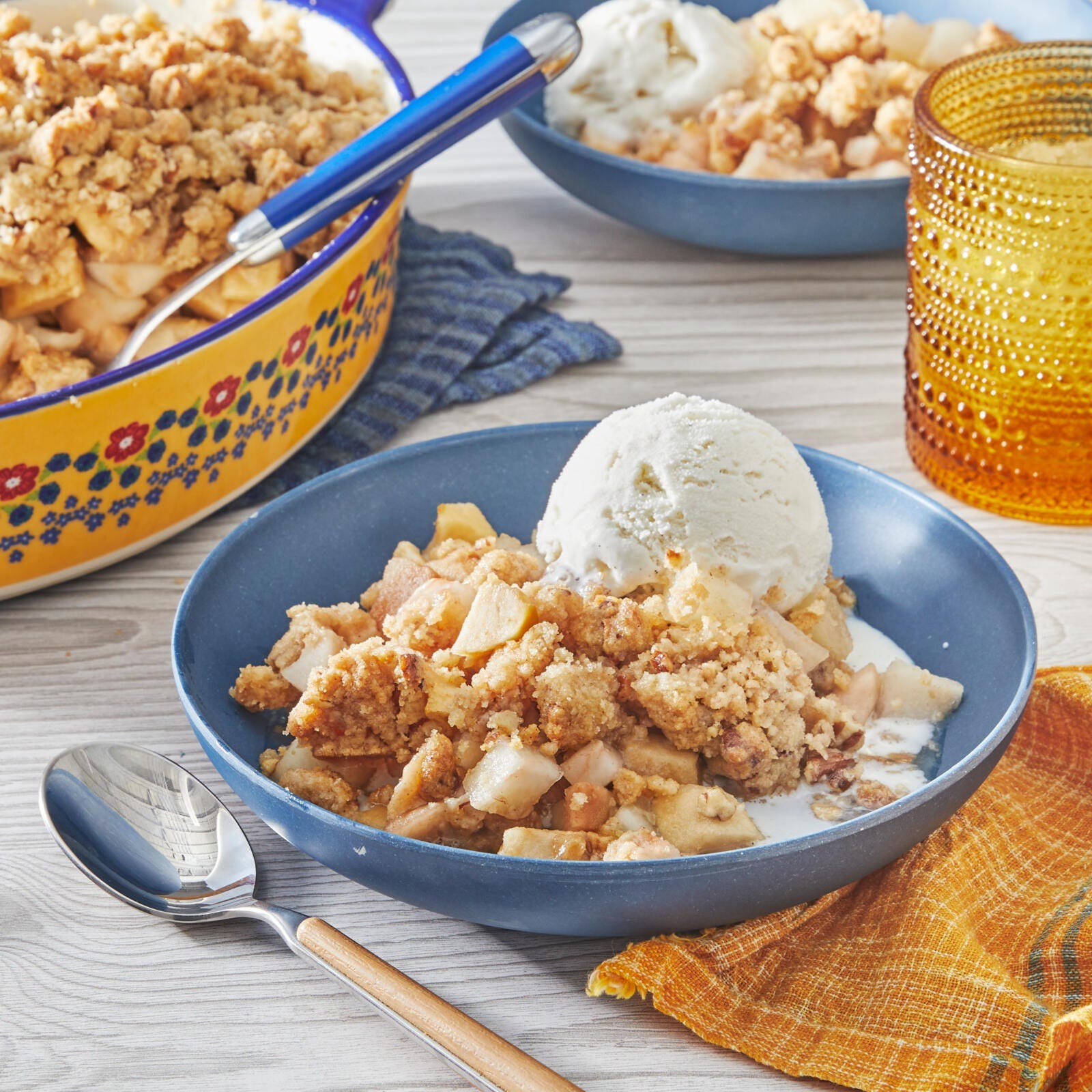 warm oat bran pear crisp with vanilla ice cream